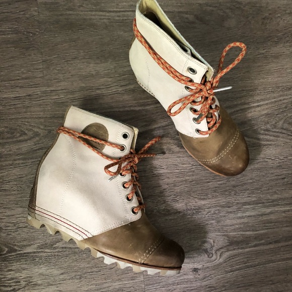 Sorel Shoes - Sorel wedges size 9.5
